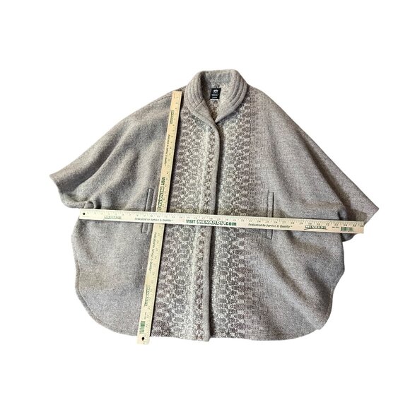 Vintage deWeever’s Wovens 100% Wool Cape Jacket – One Size – Nova Scotia Used - Picture 10 of 11